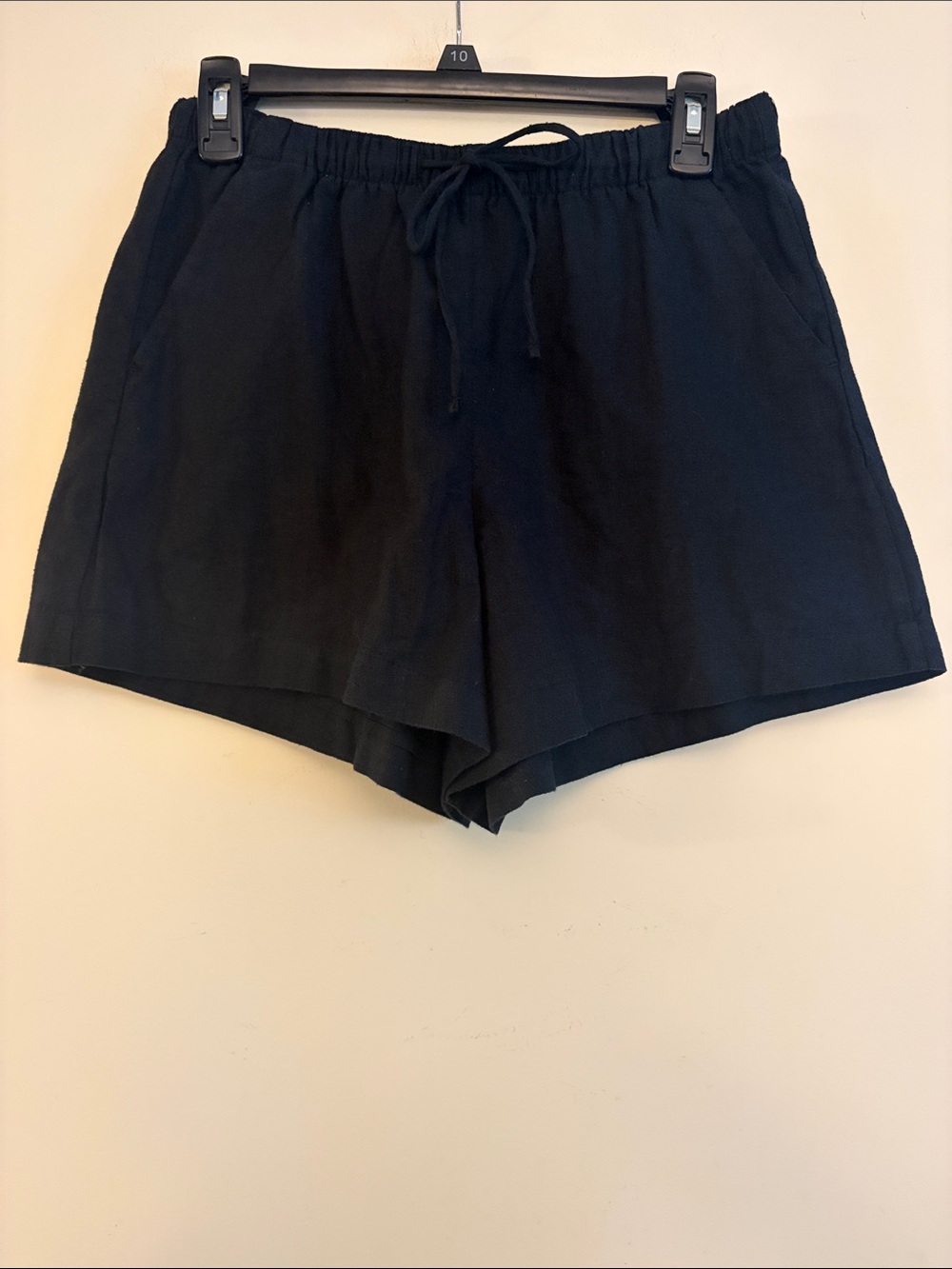 NWT Abercrombie & Fitch Women’s Black Elastic-Waist Linen Blend Shorts, S
